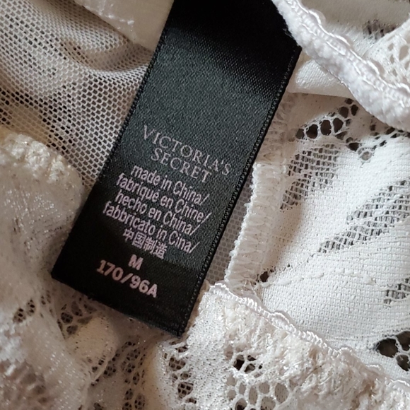 Victoria's Secret White Lace Teddy - Picture 8 of 8